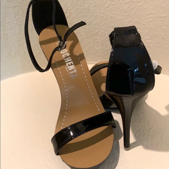 New high heel sandal - Picture 1 of 1